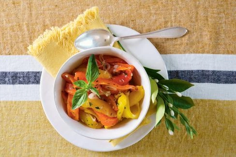 Peperoni-con-aglio-e-basilico